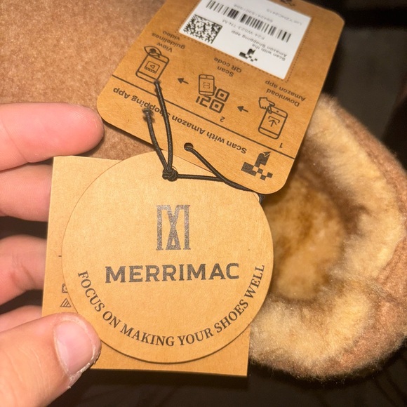 Cozy & Comfortable Slip-On Slippers - Picture 5 of 5